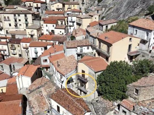 Trilocale in vendita a Castelmezzano