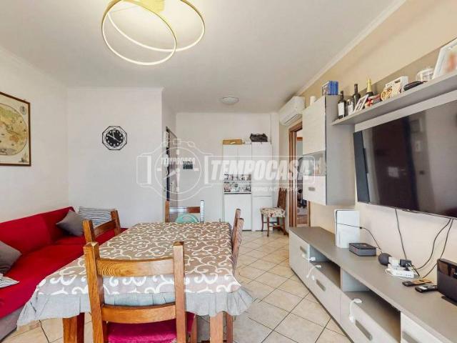 Trilocale in vendita a Castelfranco Emilia via Lago di Garda 51, Piumazzo