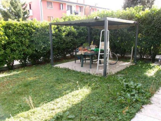 Trilocale in vendita a Carbonera vicolo g. Moro