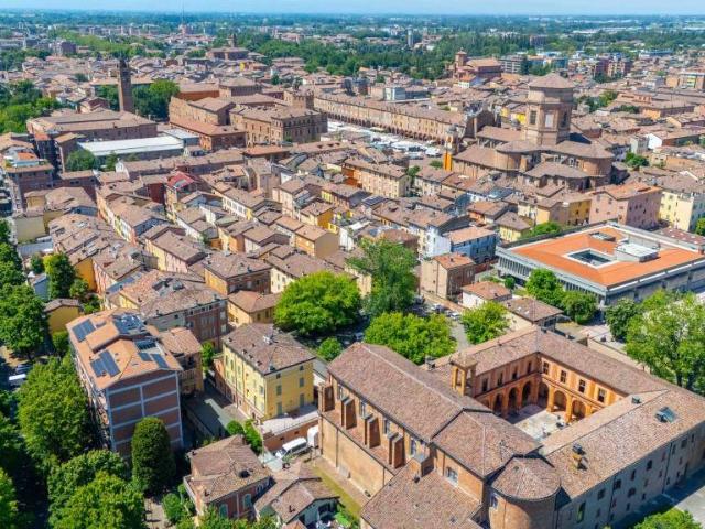 Trilocale in vendita a Carpi, Centro Storico