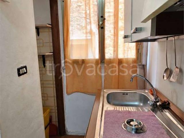 Trilocale in vendita a Carrara via tarnone