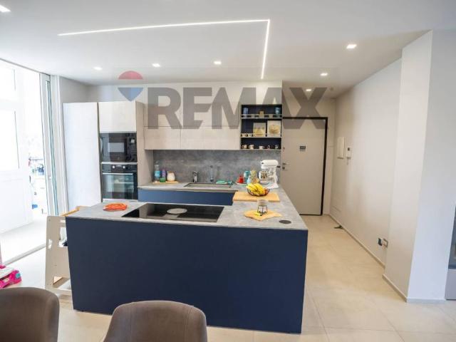 Trilocale in vendita a Catania, Rapisardi