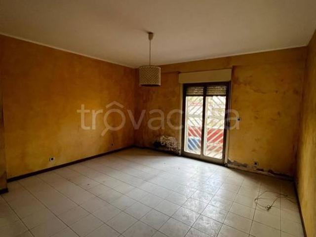 Trilocale in vendita a Catania via Felice Paradiso, Ballo Cibele