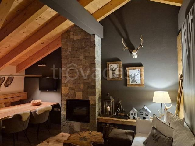 Trilocale in vendita a Corteno Golgi via Valeriana, 34, San Pietro