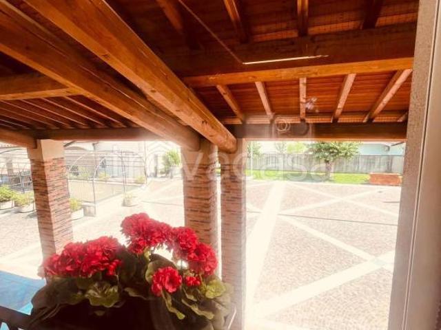 Trilocale in vendita a Corzano via Curzio, 7