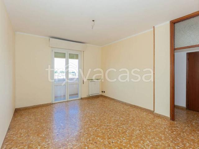 Trilocale in vendita a Dairago piazza Burgaria, 9