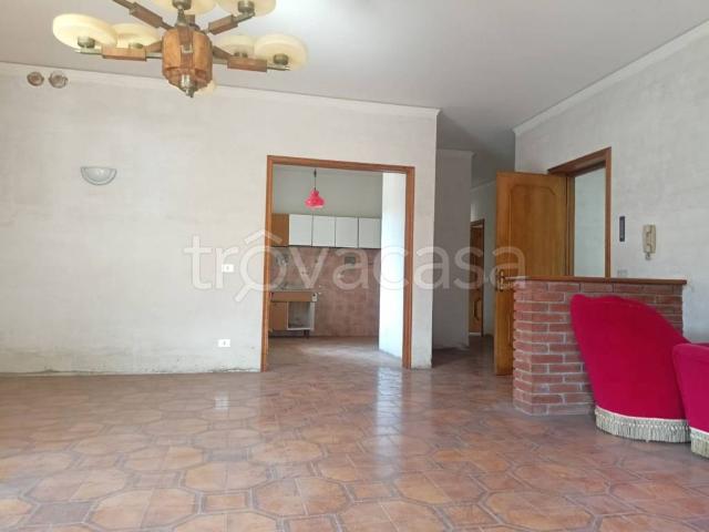 Trilocale in vendita a Ferriere via Isola Bella
