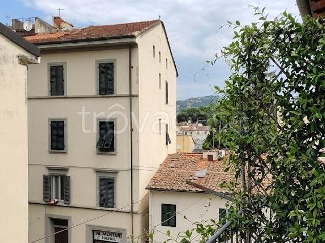 Trilocale in vendita a Firenze via Fratelli Bandiera, Campo di Marte