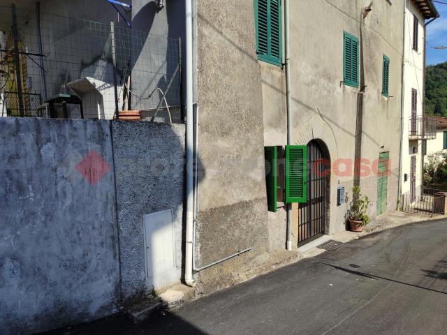 Trilocale in vendita a Gallicano