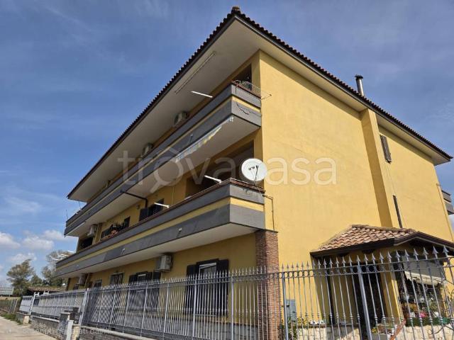 Trilocale in vendita a Giugliano in Campania via Ripuaria, 135, Varcaturo