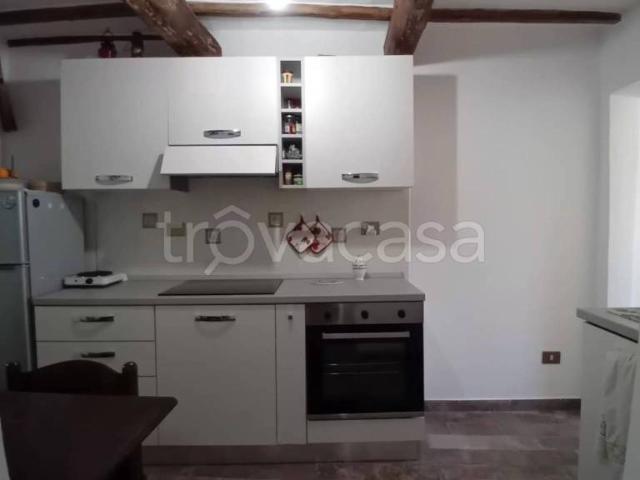 Trilocale in vendita a Graffignano piazza Comunale, Sipicciano