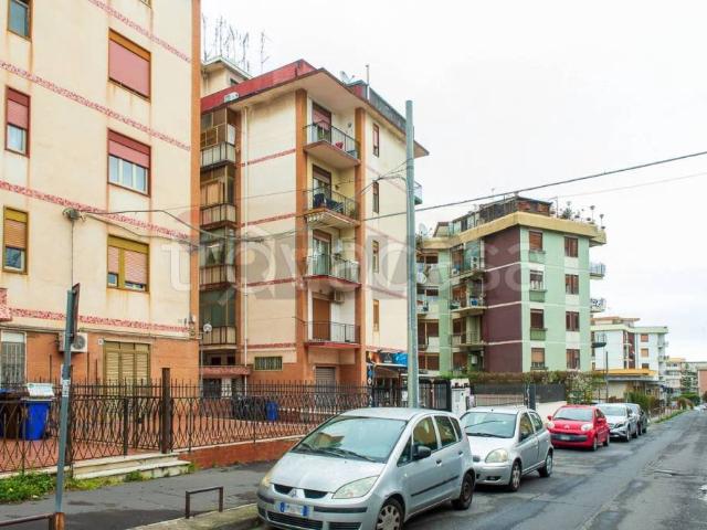 Trilocale in vendita a Gravina di Catania via madonna di fatima, 44