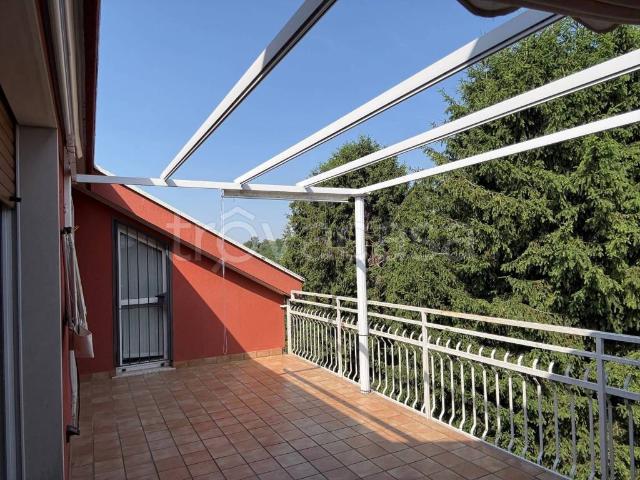 Trilocale in vendita a Imbersago via del Pino, 5