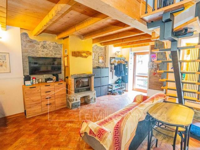 Trilocale in vendita a Laghetto, Colico