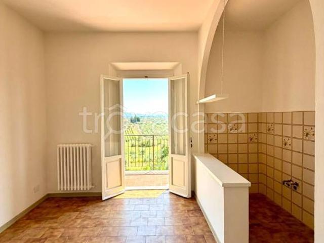 Trilocale in vendita a Lastra a Signa via Vecchia Pisana, 265, Malmantile