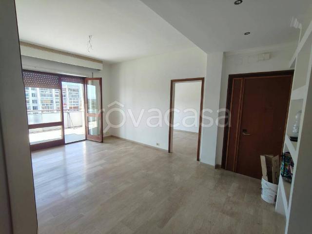 Trilocale in vendita a Latina via Carlo Pisacane, Centro città