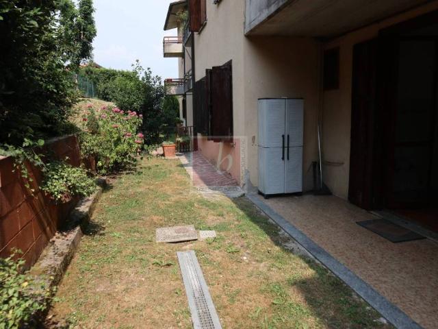Trilocale in vendita a Laveno Mombello via Rovereto, 8, Laveno