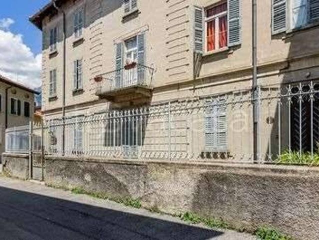Trilocale in vendita a Lecco via Capolino, 6, Germanedo