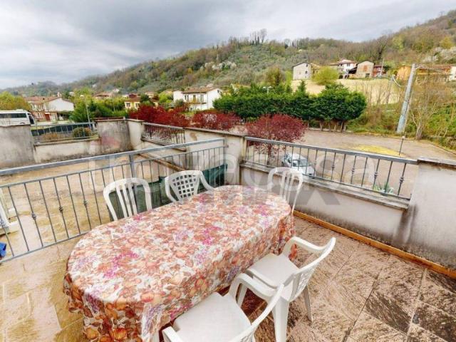 Trilocale in vendita a Licciana Nardi, Monti