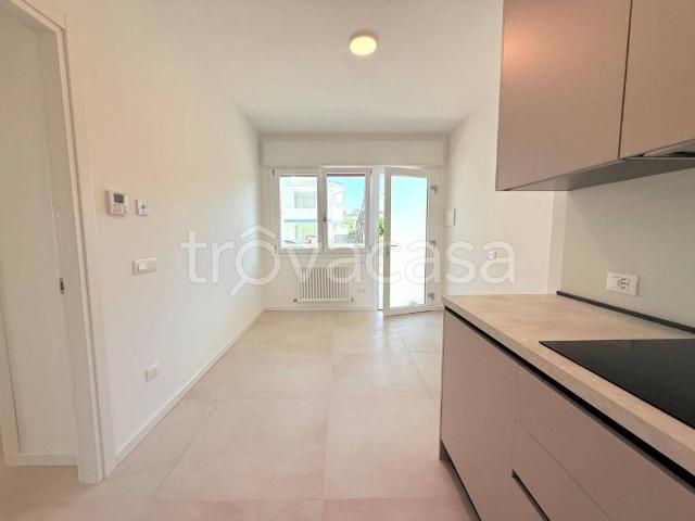 Trilocale in vendita a Lignano Sabbiadoro via Goito, 4