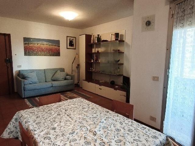 Trilocale in vendita a Lido di Camaiore, Camaiore