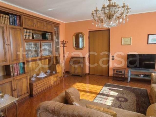 Trilocale in vendita a Linarolo via Vittorio Bachelet, 11