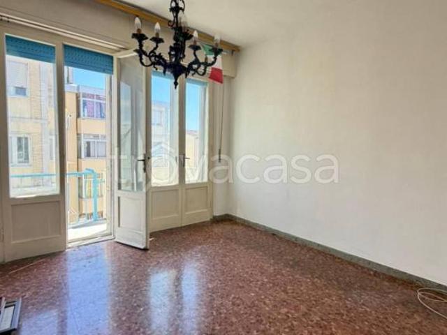Trilocale in vendita a Livorno via Paolo Lilla, 15, Zola Galilei