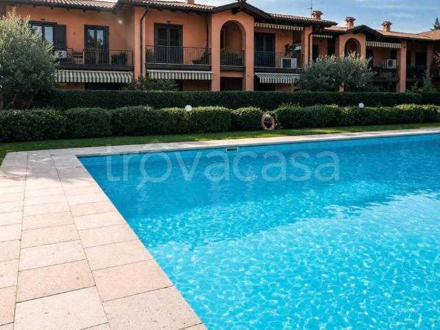 Trilocale in vendita a Puegnago del Garda via Carlo Montanari