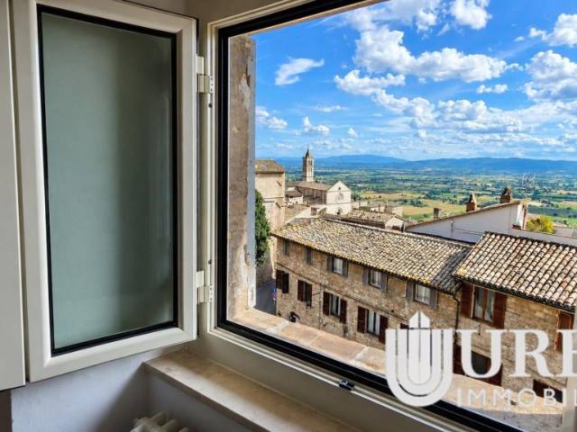 Trilocale in vendita a Palazzo, Assisi
