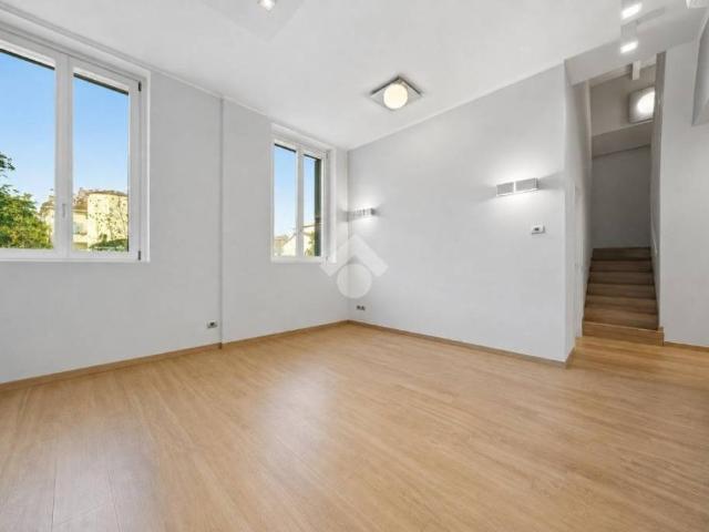 Trilocale in vendita a Parma via Emilia Est, 45, San Lazzaro