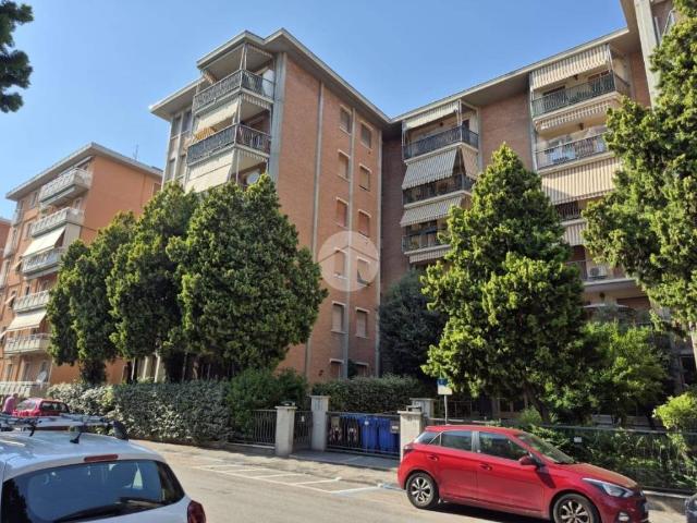 Trilocale in vendita a Parma via Giuseppe Rossi, 21