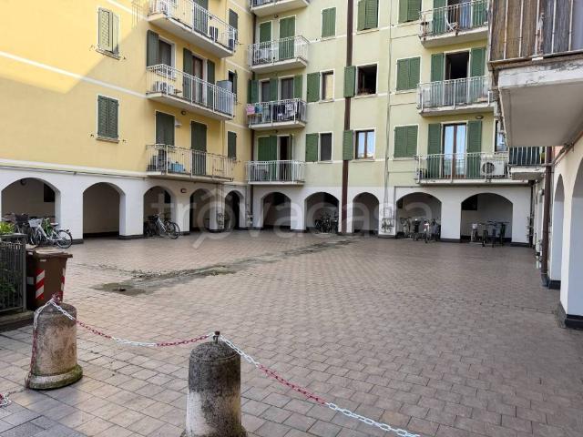 Trilocale in vendita a Parma viale Lombardia, 6/a, San Leonardo