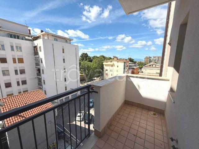 Trilocale in vendita a Pescara via Tibullo, 19, Porta Nuova