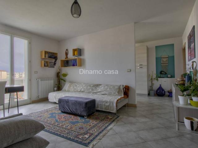 Trilocale in vendita a Prato via Amalfi, 31, Galcianese Il Pino