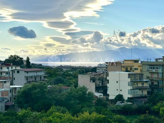 Trilocale in vendita a Reggio di Calabria, Trabocchetto Spirito Santo