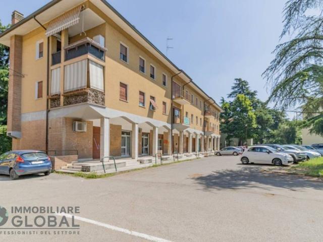 Trilocale in vendita a Reggio nell'Emilia via Pradarena, 4, Baragalla Canalina