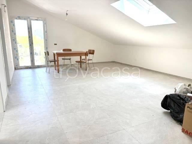 Trilocale in vendita a Riccione viale Alfredo Panzini, Marano Spontricciolo