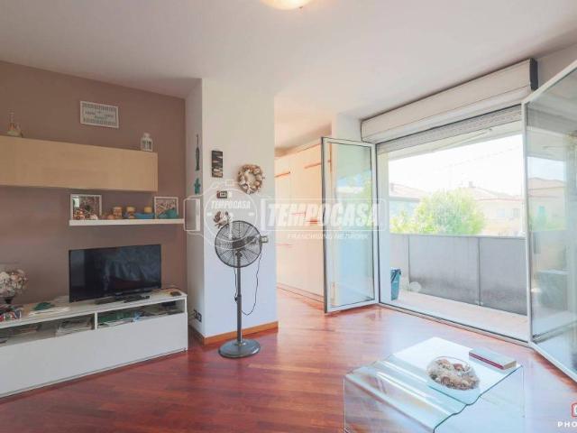 Trilocale in vendita a Riccione viale Campania, Colle dei Pini
