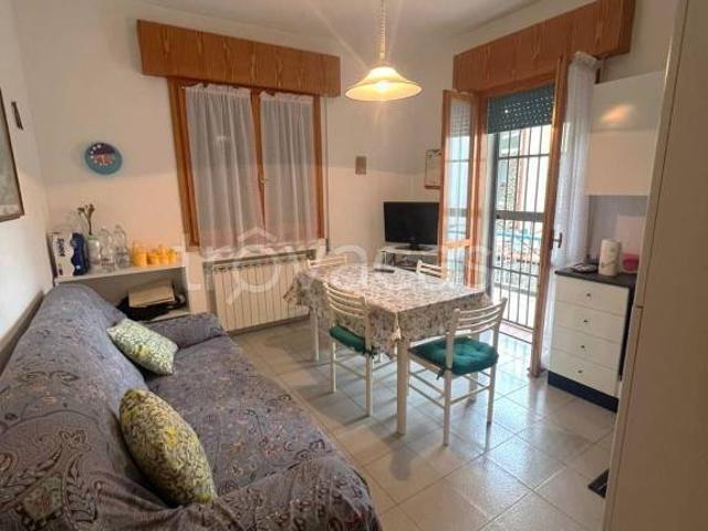 Trilocale in vendita a Riccione viale Goffredo Mameli, Alba Mare
