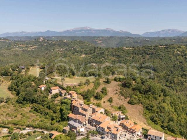 Trilocale in vendita a Rocca Sinibalda