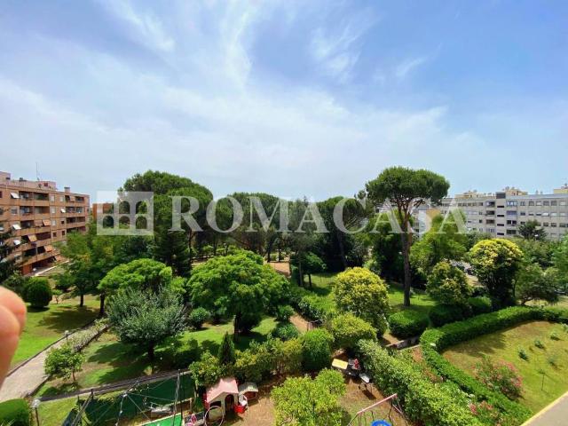 Trilocale in vendita a Roma via Tina di Lorenzo, Vigne Nuove Casale Nei