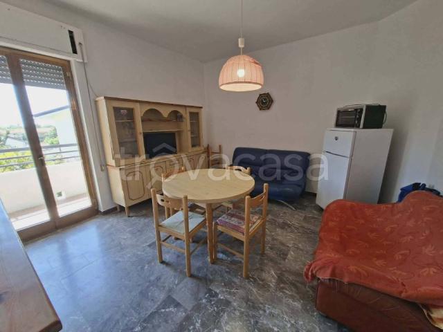 Trilocale in vendita a Roseto Capo Spulico via Magna Grecia, 32