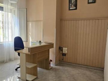 Trilocale in vendita a Salerno, Ogliara