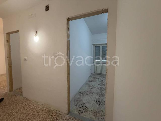 Trilocale in vendita a Salerno via Giuseppe De Caro, 14, Carmine Alto