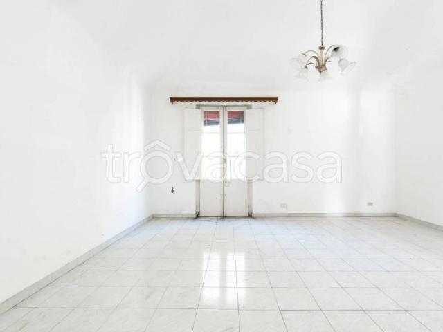 Trilocale in vendita a San Giovanni la Punta via Etna, 45