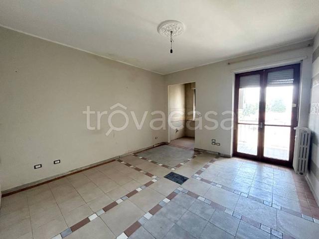 Trilocale in vendita a Santena via Principe Amedeo, 34