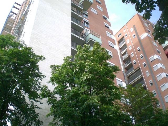 Trilocale in vendita a Sesto San Giovanni via pace 130