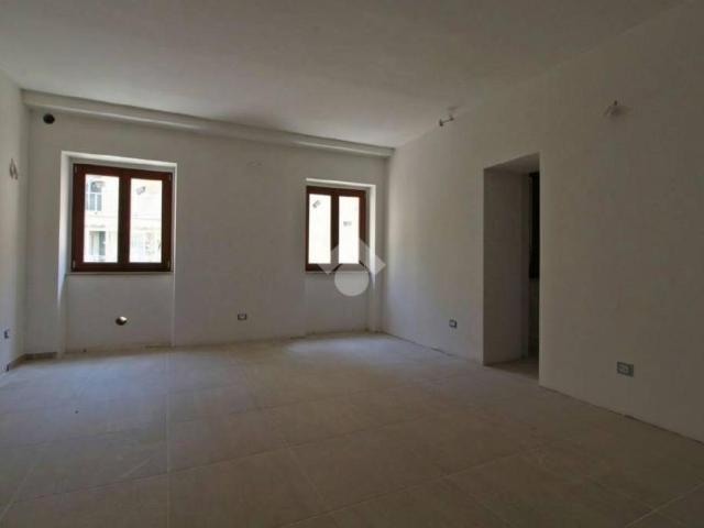 Trilocale in vendita a Teramo via Stazio, 67