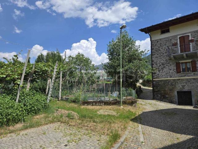 Trilocale in vendita a Tirano via gilera