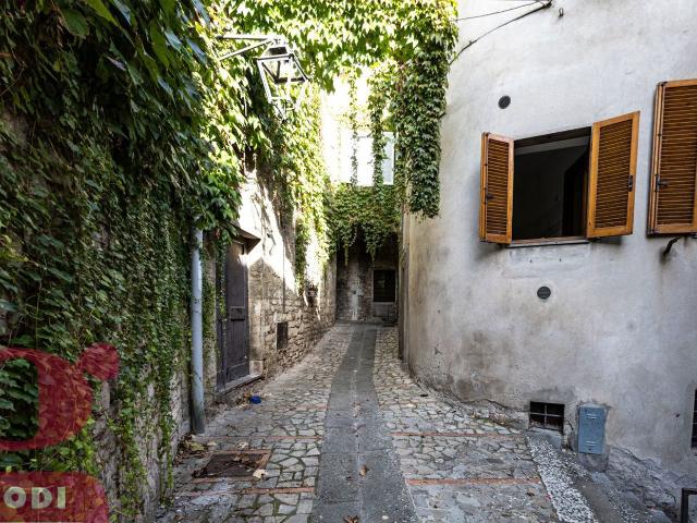 Trilocale in vendita a Todi